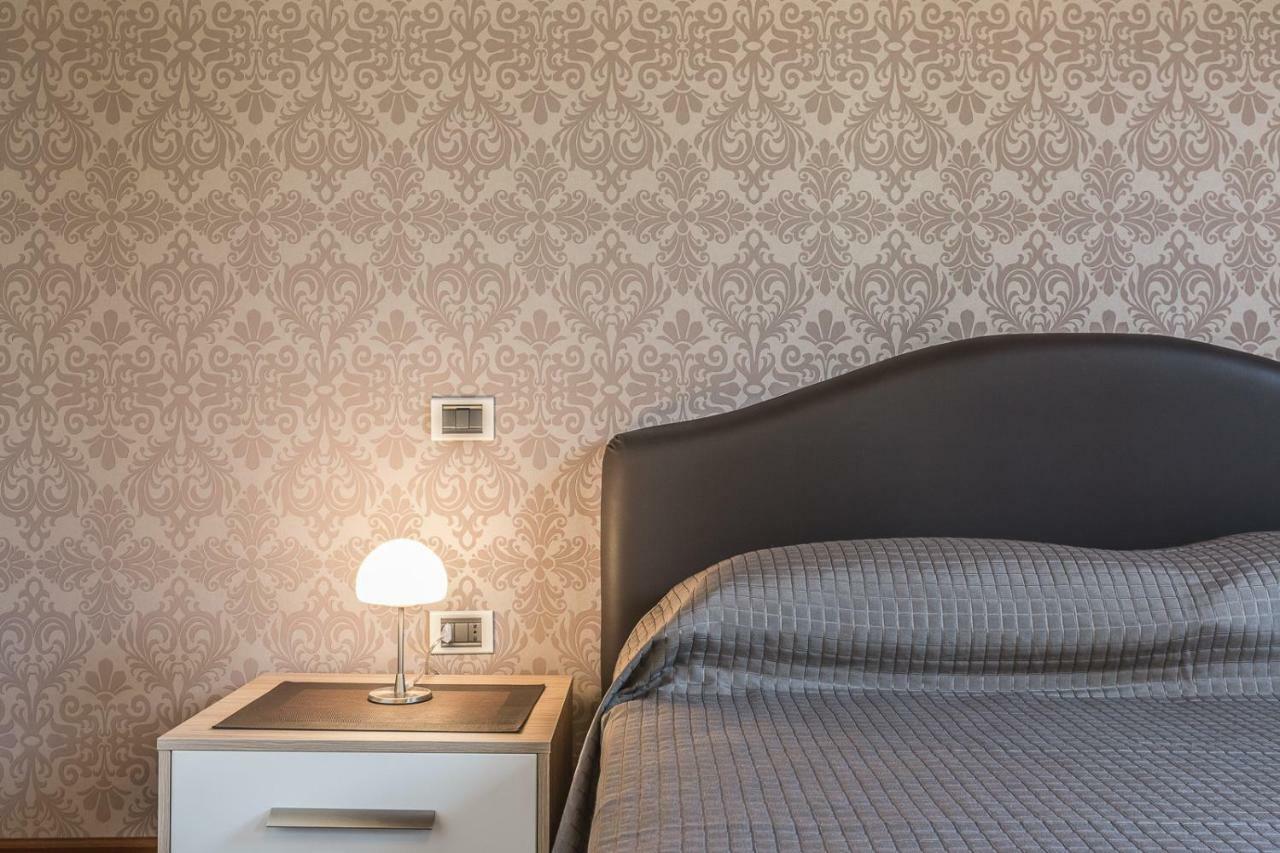 Ca' Del Monastero 3 Collection For 4 Guests With Lift Appartamento *